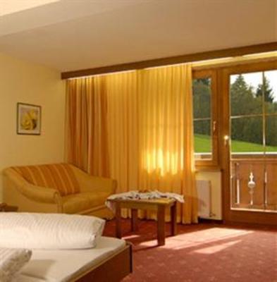фото отеля Hotel zur Schonen Aussicht