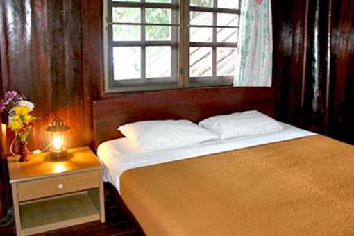 фото отеля Ponnatee Resort Thong Pha Phum