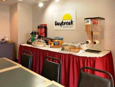 фото отеля Days Inn Shrewsbury