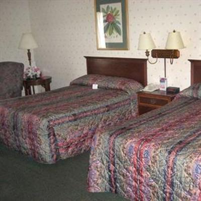 фото отеля Plantation Inn & Suites Jackson