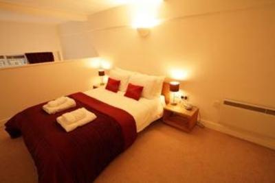 фото отеля Amadeus Apartment Manchester