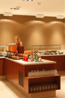 фото отеля Crowne Plaza Paris Republique