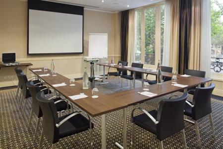 фото отеля Crowne Plaza Paris Republique