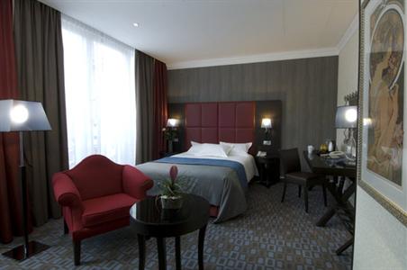 фото отеля Crowne Plaza Paris Republique