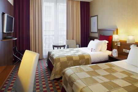 фото отеля Crowne Plaza Paris Republique