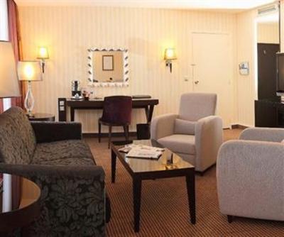 фото отеля Crowne Plaza Paris Republique