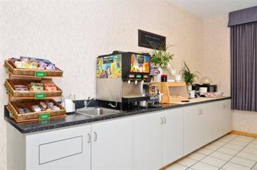 фото отеля Best Western Paradise Inn Savoy