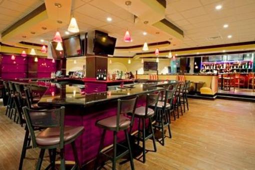 фото отеля Holiday Inn Totowa