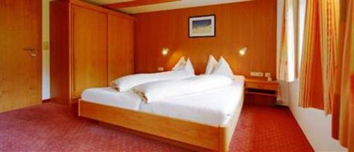 фото отеля Hotel Adler Warth
