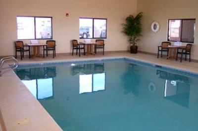 фото отеля BEST WESTERN PLUS Territorial Inn & Suites