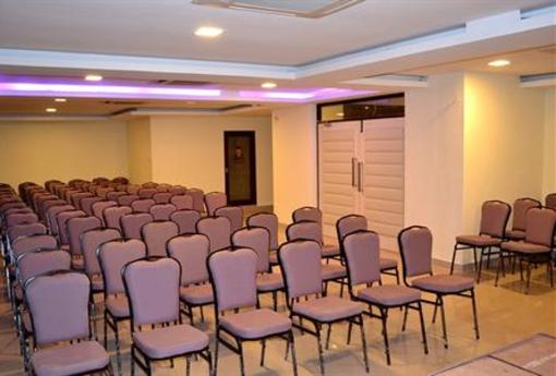 фото отеля Red Sun Serviced Apartments