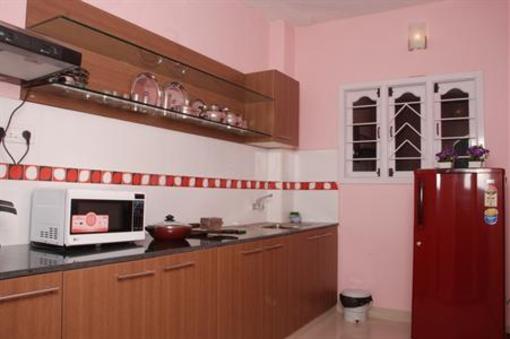 фото отеля Red Sun Serviced Apartments