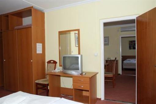 фото отеля Civis Hotel Phonix Tiszaujvaro