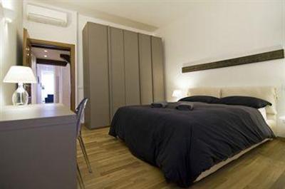 фото отеля Sarai Apartments