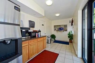 фото отеля Americas Best Value Inn Norristown (Pennsylvania)
