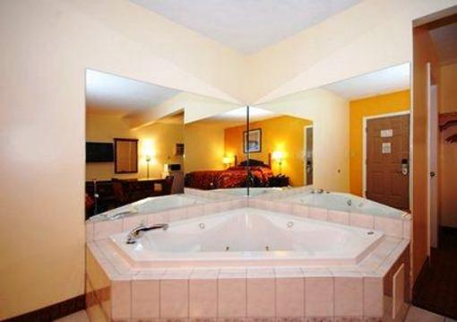 фото отеля Econo Lodge Tonawanda