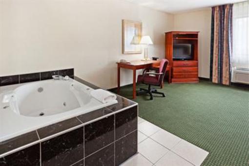 фото отеля Holiday Inn Express Harlan