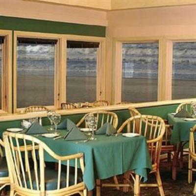 фото отеля Driftwood Shores Inn