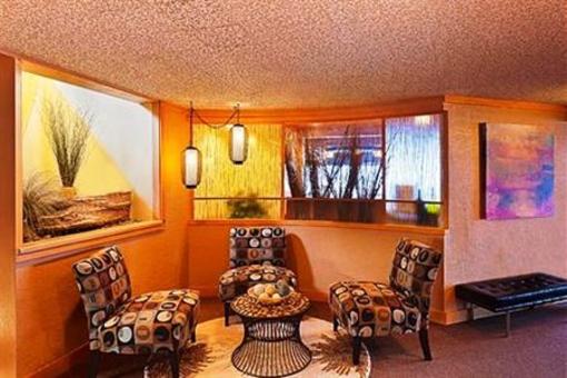 фото отеля Driftwood Shores Inn