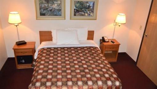фото отеля AmericInn Lodge & Suites Wisconsin Rapids