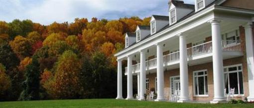 фото отеля Christopher Place, An Intimate Resort