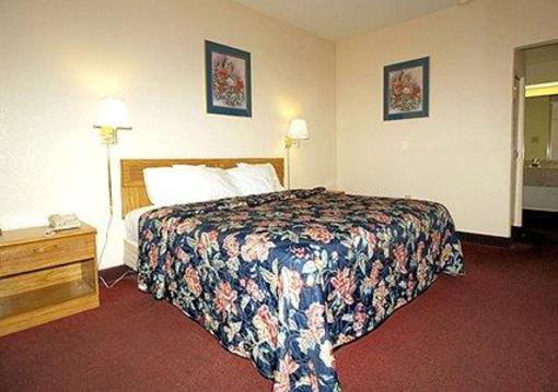 фото отеля Econo Lodge - Henderson