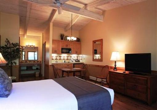 фото отеля Carmel Valley Lodge