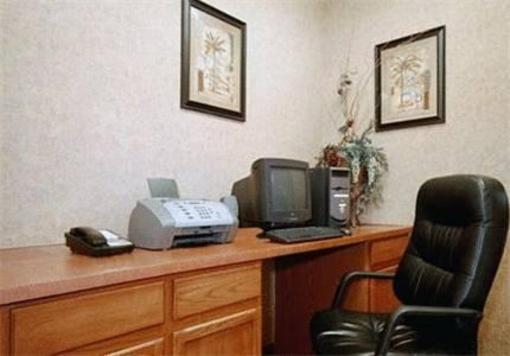фото отеля Quality Inn & Suites Northwoods