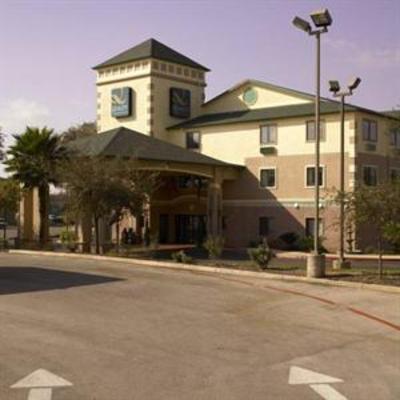 фото отеля Quality Inn & Suites Northwoods