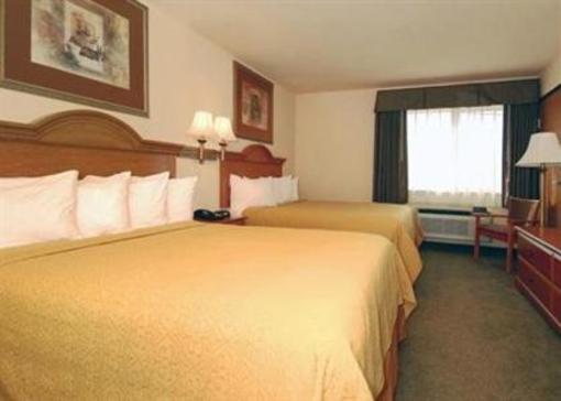 фото отеля Quality Inn & Suites Northwoods