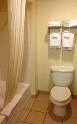 фото отеля Quality Inn & Suites Northwoods