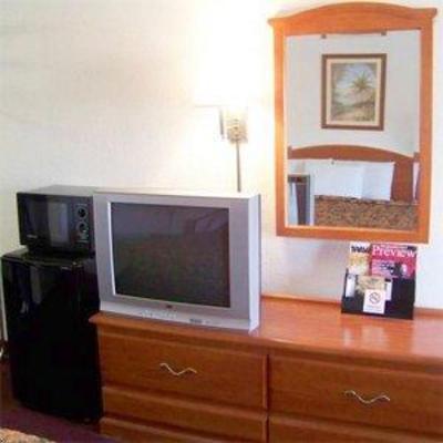 фото отеля Traveler's Inn & Suites Oklahoma City Airport