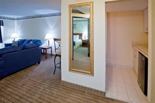 фото отеля Holiday Inn Express Roseville - St Paul
