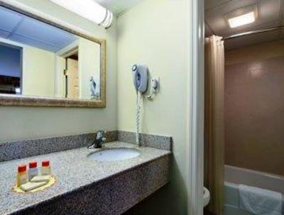 фото отеля Days Inn Philadelphia Airport Springfield (Pennsylvania)