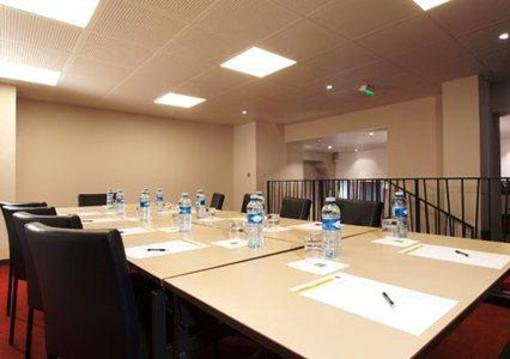 фото отеля Quality Suites Lyon Confluence
