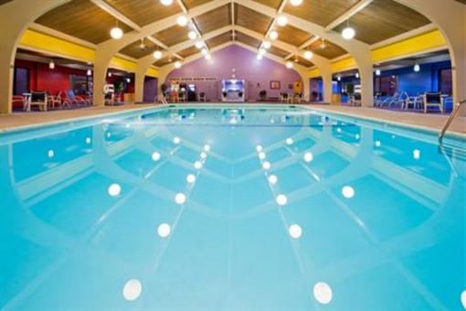 фото отеля Holiday Inn Marquette