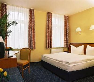 фото отеля Hotel Amadeus Dresden