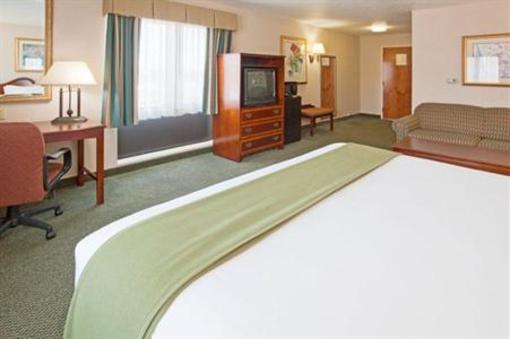 фото отеля Holiday Inn Express Milwaukee N. Brown Deer/Mequon