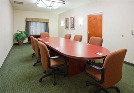 фото отеля Holiday Inn Express Milwaukee N. Brown Deer/Mequon