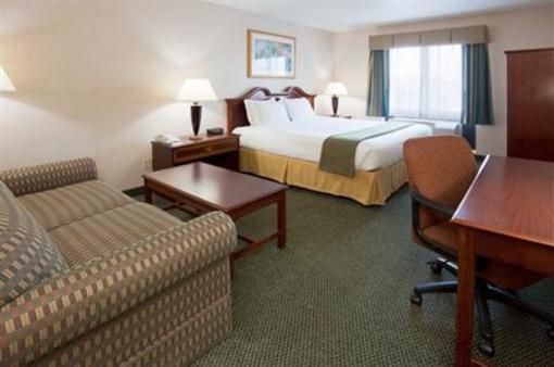 фото отеля Holiday Inn Express Milwaukee N. Brown Deer/Mequon