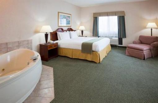 фото отеля Holiday Inn Express Milwaukee N. Brown Deer/Mequon