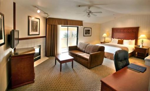 фото отеля Best Western Forest Park Inn Gilroy