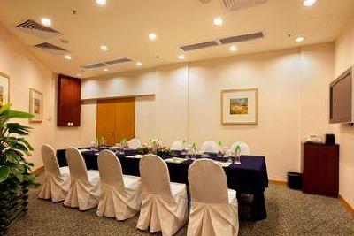 фото отеля Harbour Plaza Metropolis