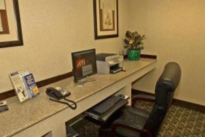 фото отеля BEST WESTERN Riverview Inn & Suites