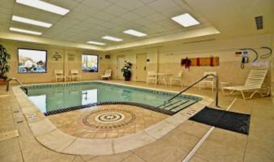 фото отеля BEST WESTERN Riverview Inn & Suites