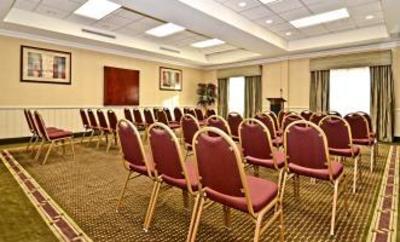фото отеля BEST WESTERN Riverview Inn & Suites