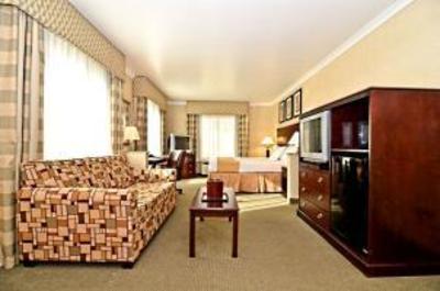 фото отеля BEST WESTERN Riverview Inn & Suites