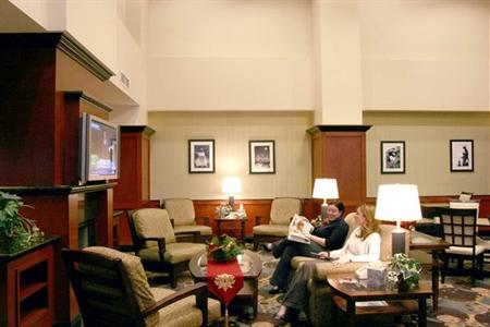 фото отеля Hampton Inn & Suites Brownsburg