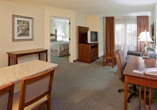 фото отеля Staybridge Suites Cleveland Mayfield Hts