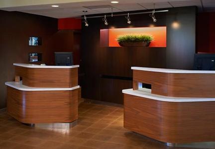 фото отеля Courtyard by Marriott Detroit Livonia